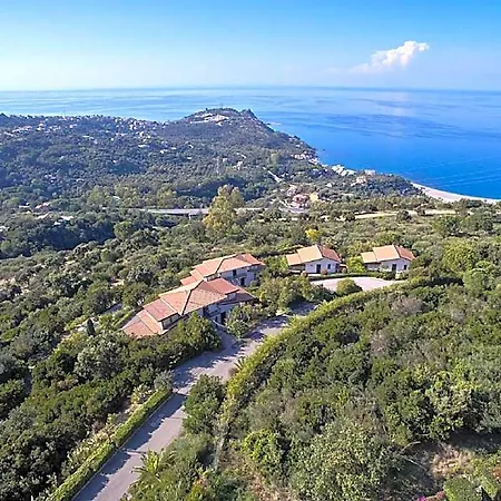 Apartahotel Galati Capo dʼOrlando
